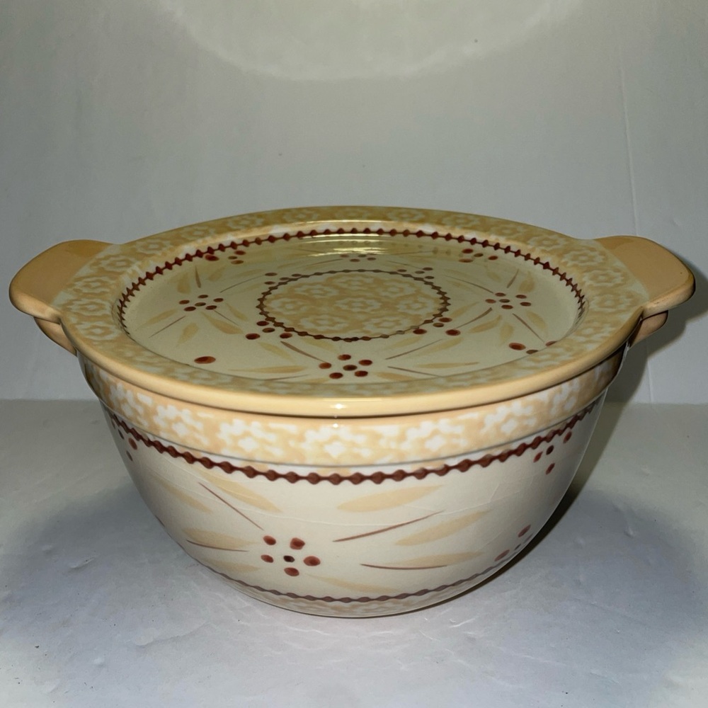 Old World Yellow Temptations Ovenware 1 Qt Casserole Dish & Lid